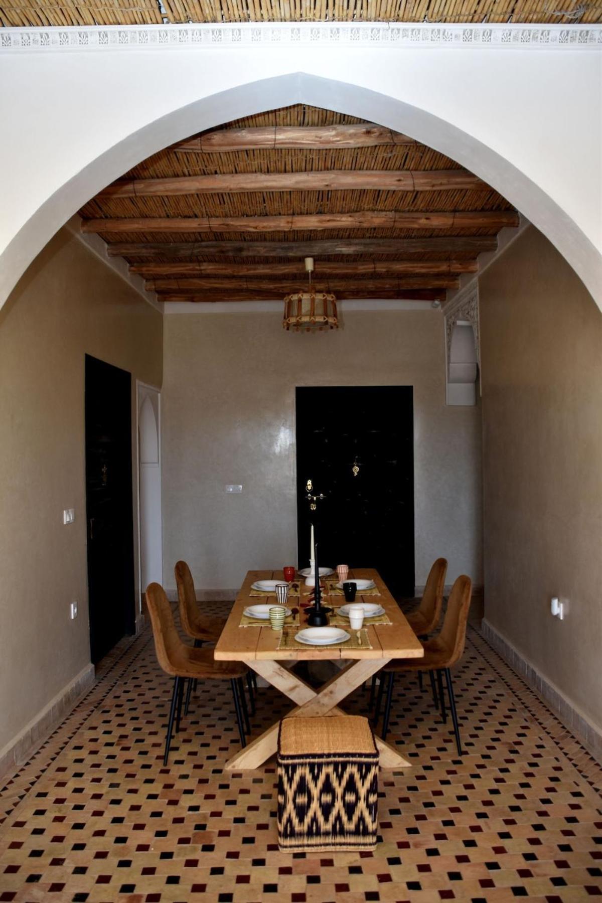Villa Dar-dawya On Hill, Not Overlooked *