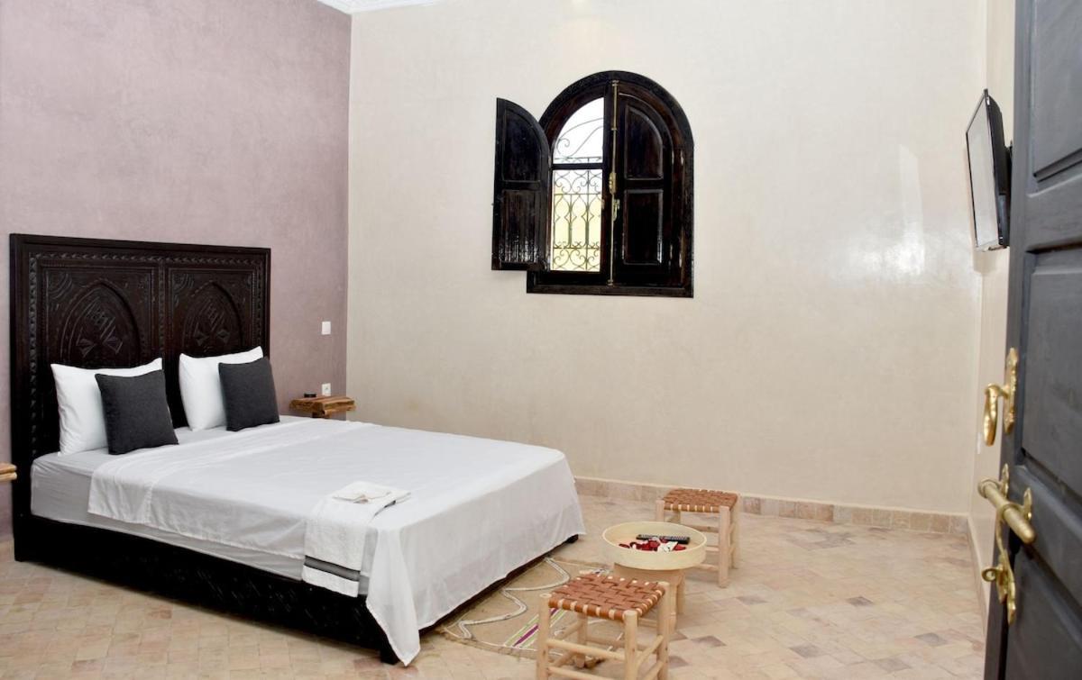 Dar-dawya On Hill, Not Overlooked Villa