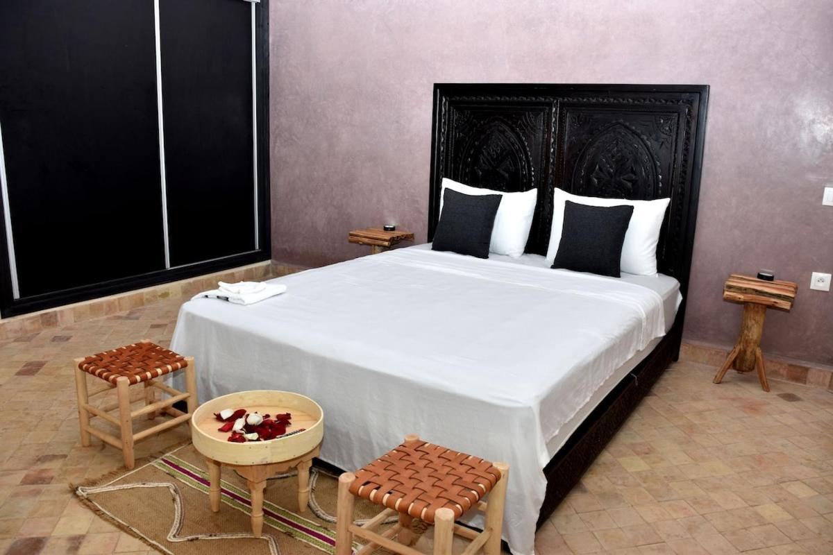 Dar-dawya On Hill, Not Overlooked Villa